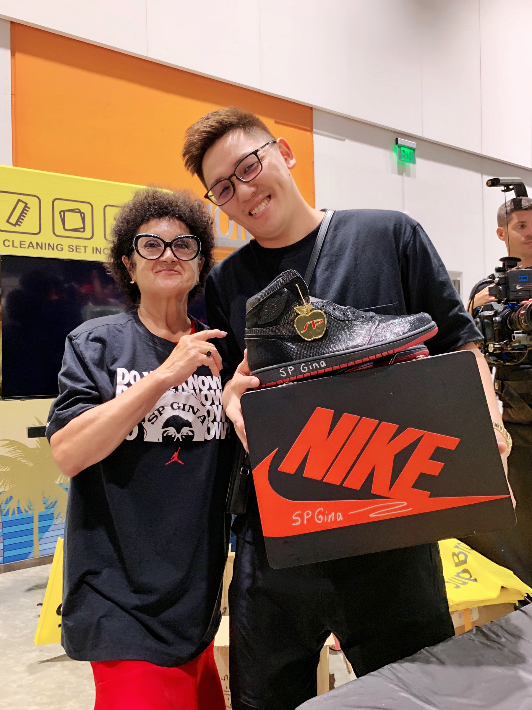 Cody with sneaker collector SP Gina